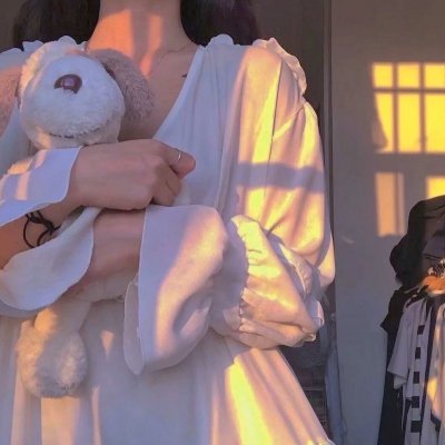 在澳门念书的女儿回村了